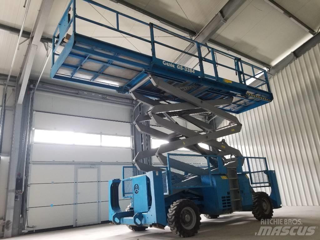 Genie GS3384 RT 4x4 Škaraste platforme