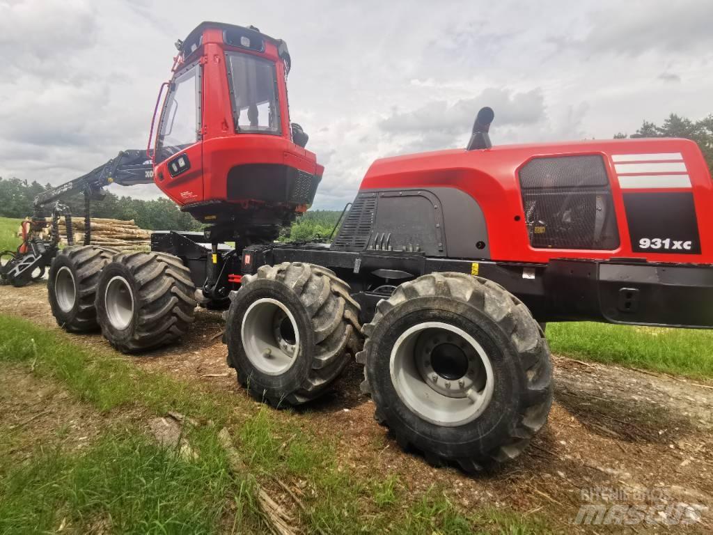 Komatsu 931 XC Harversteri
