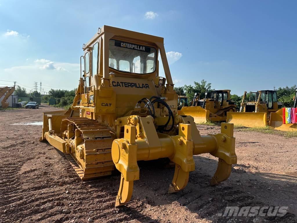 CAT D7G Buldožeri gusjeničari