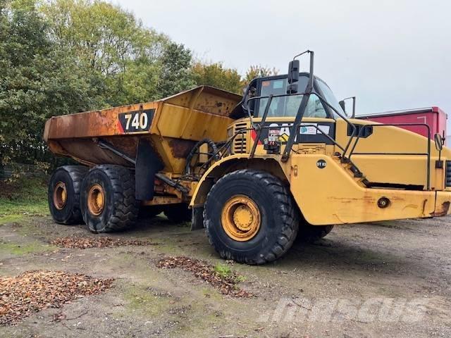 CAT 740 Zglobni demperi