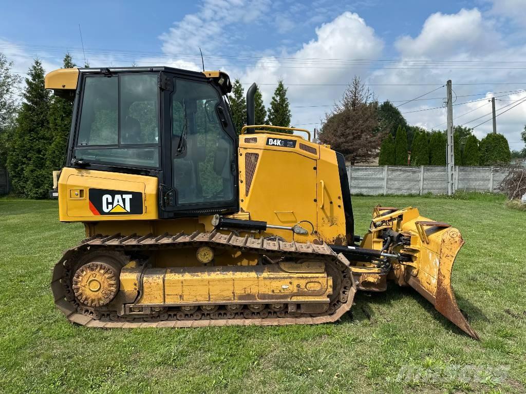 CAT D 4 K 2 XL Buldožeri gusjeničari