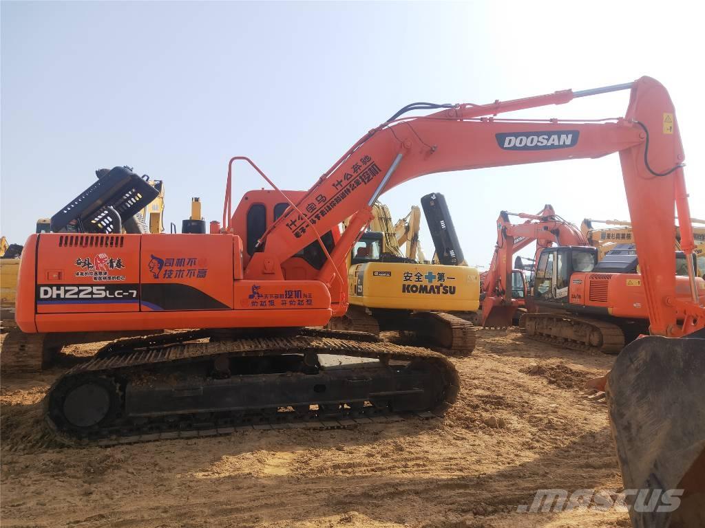 Doosan DH225LC-7 Bageri gusjeničari