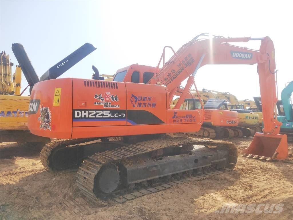 Doosan DH225LC-7 Bageri gusjeničari