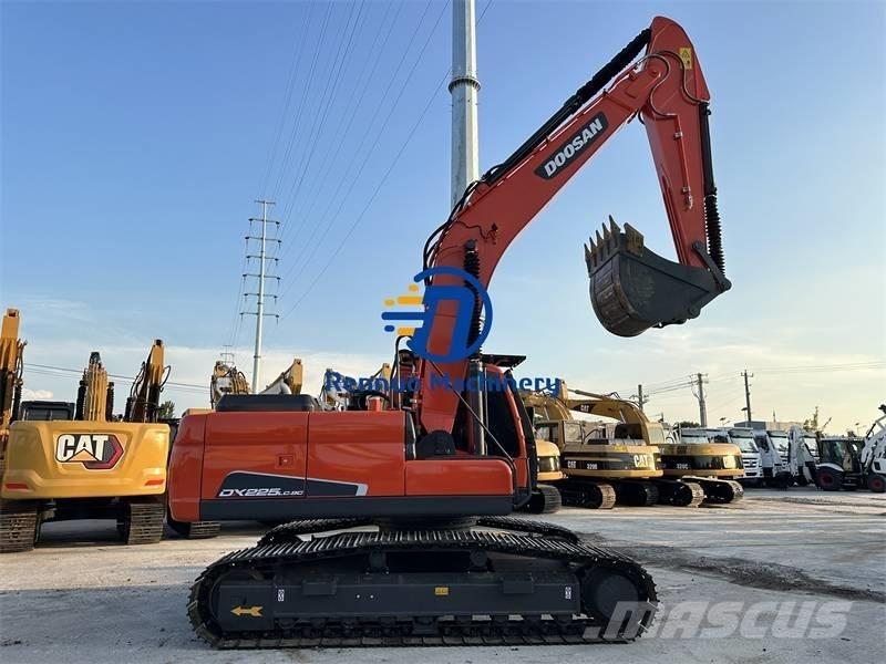 Doosan DX 225 LCA Bageri gusjeničari