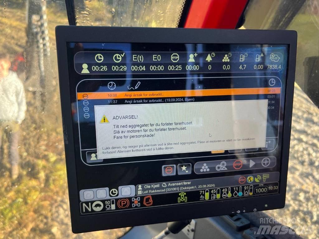 Komatsu 901XC Harversteri