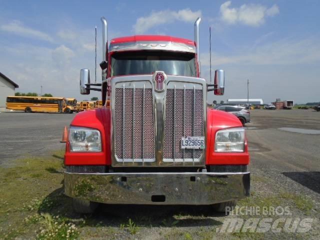 Kenworth W 990 Traktorske jedinice