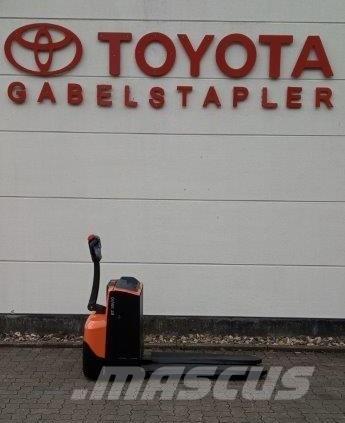 Toyota LWE 200 Ručni električni viličar