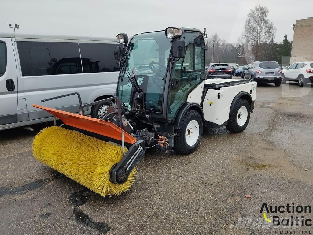Multihog CX75 Strojevi za metenje