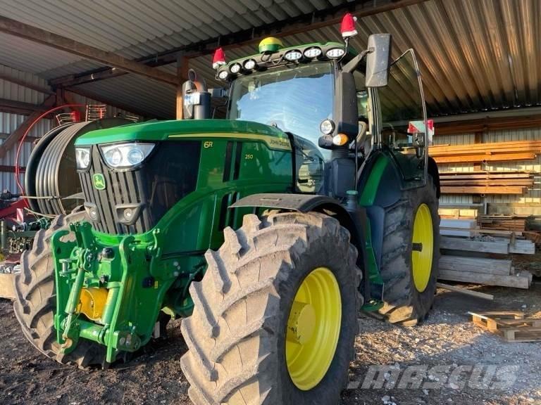 John Deere 6R 250 Traktori
