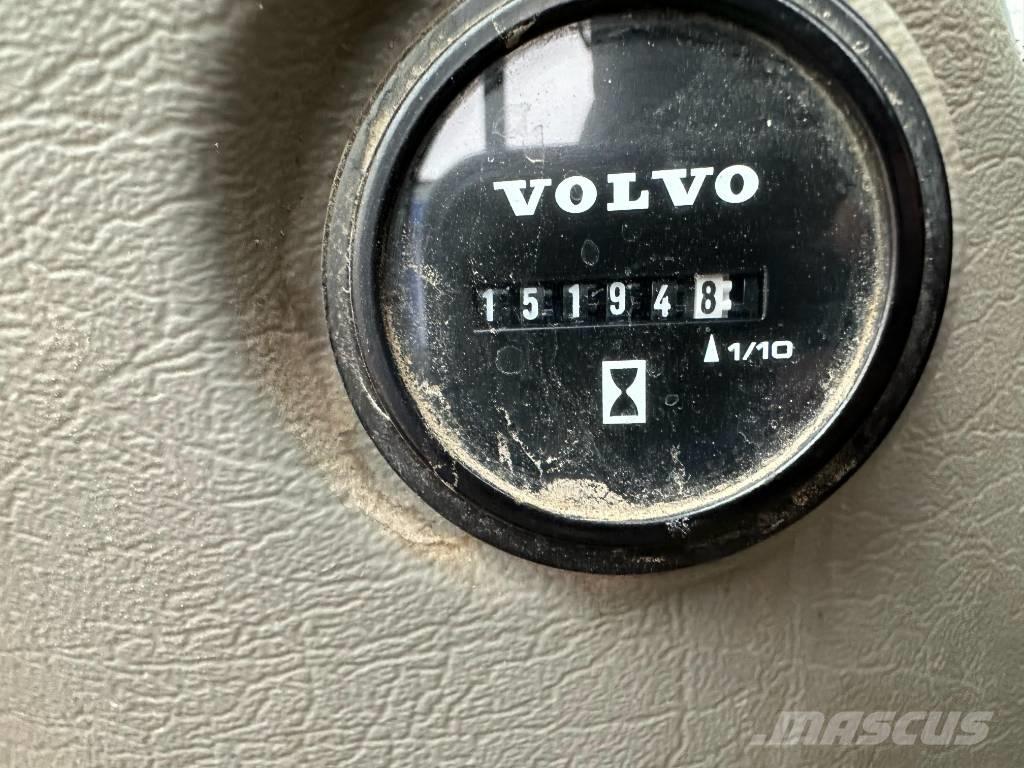 Volvo EC 160 EL Bageri gusjeničari