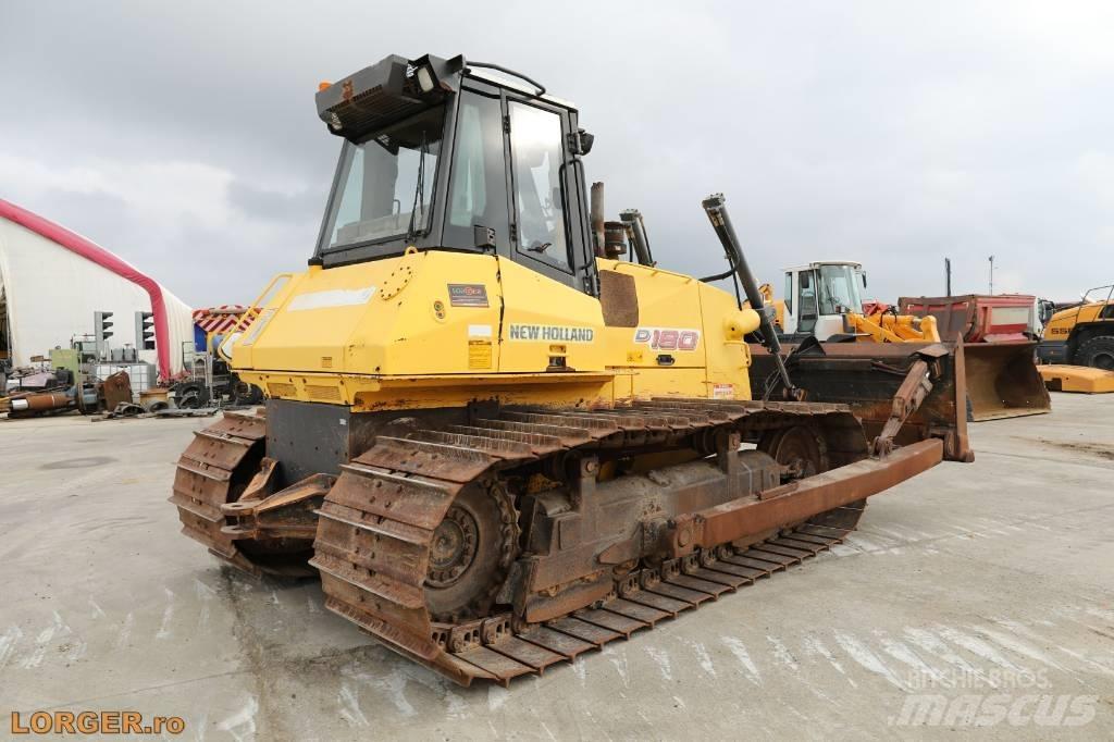 New Holland D 180 Buldožeri gusjeničari