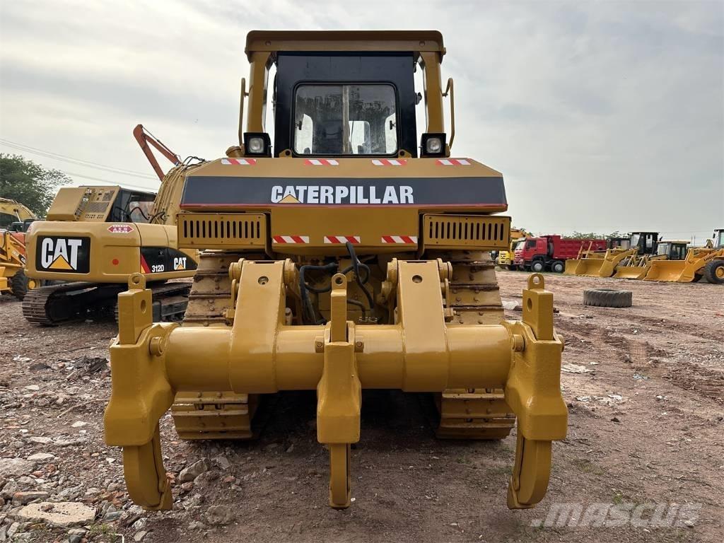 CAT D7R Buldožeri gusjeničari