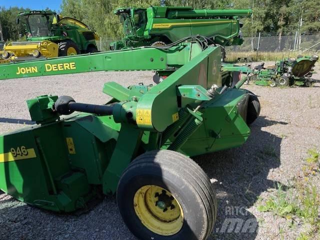 John Deere 946 Uređaji za kosilice