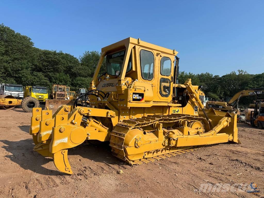 CAT D 7 G Buldožeri gusjeničari