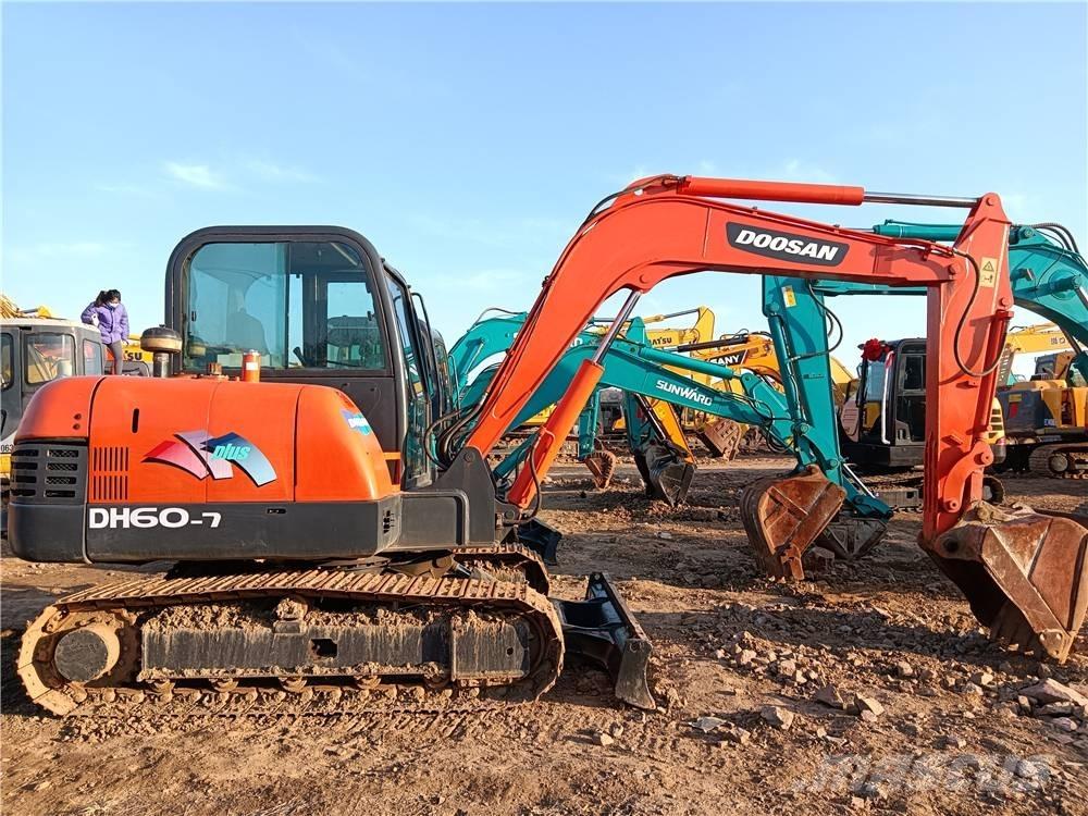 Doosan DH60-7 Mini bageri <7t