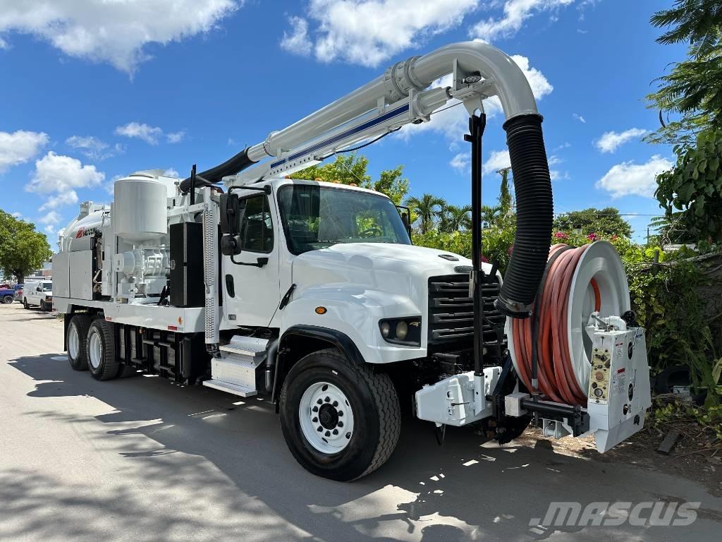 Freightliner 114 SD Kombiji / vakuumski kamioni