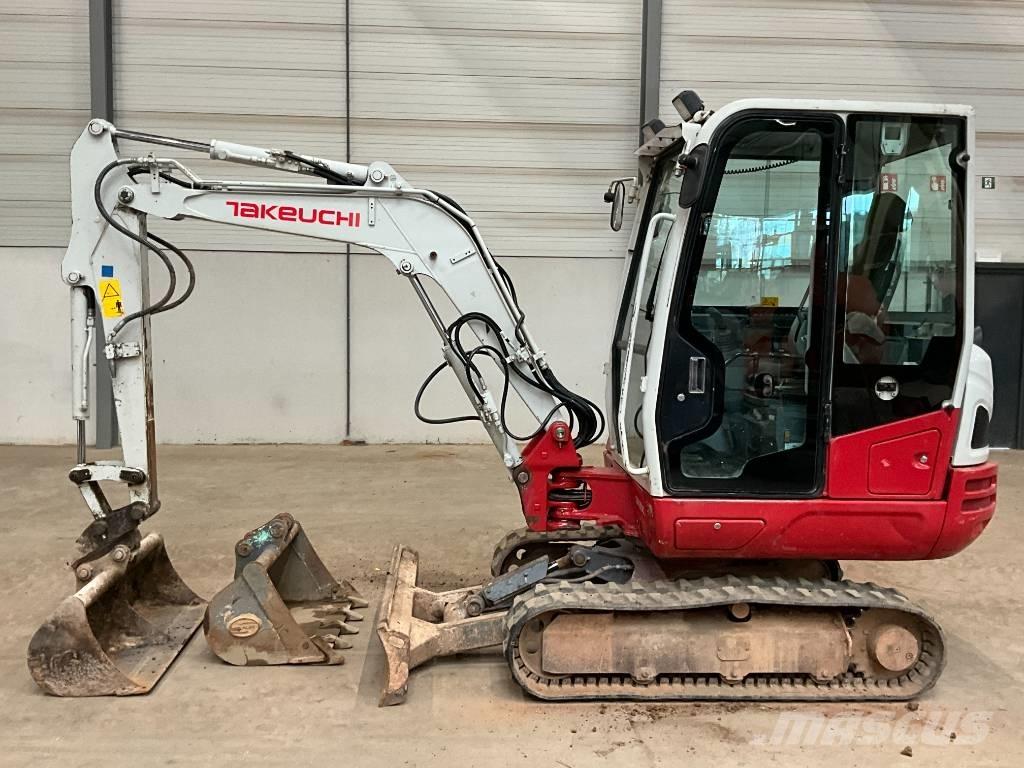 Takeuchi TB 230 Mini bageri <7t