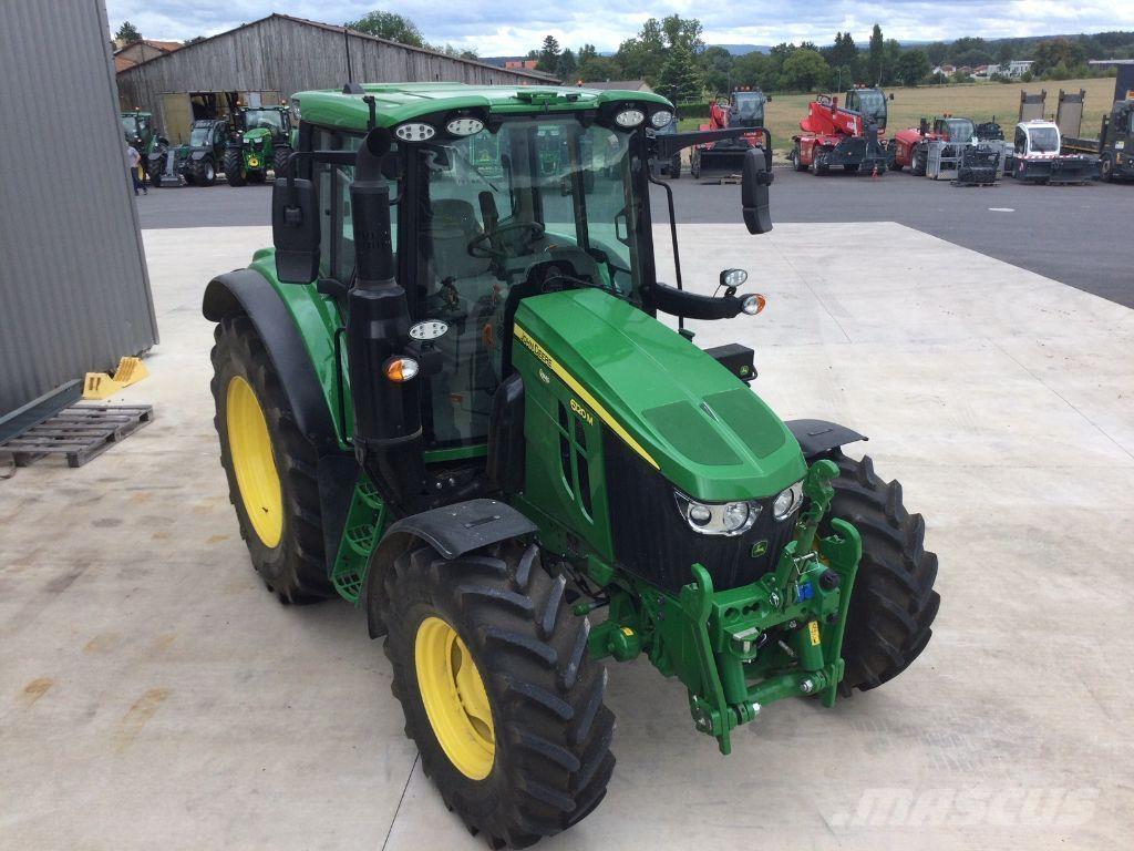 John Deere 6120 M Traktori
