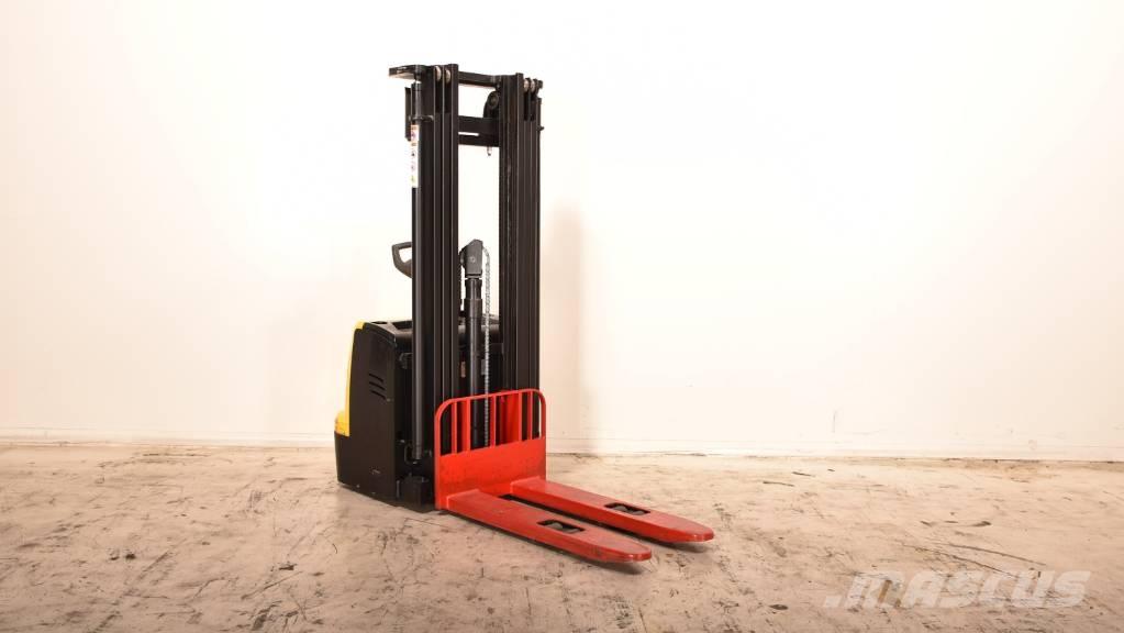 Hyster S1.5UT-24 Ručni električni viličar