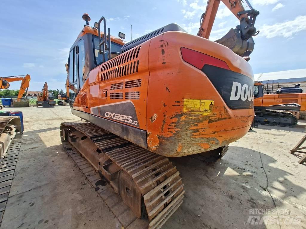 Doosan DX 225 LC-5 Bageri gusjeničari