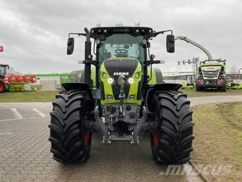 CLAAS AXION 870 Traktori
