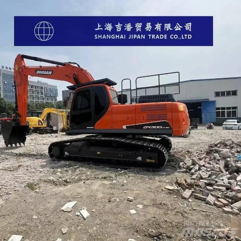 Doosan DX 300 Bageri gusjeničari