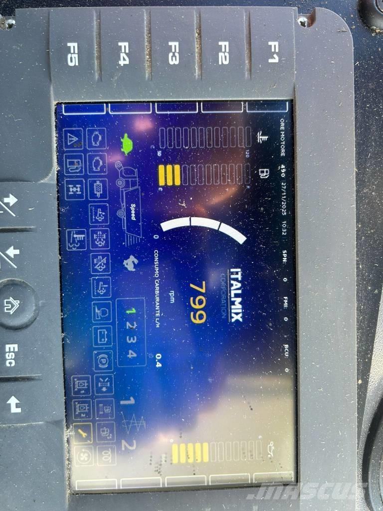  MATRIX ROVER JUMBO Mikser hranilice