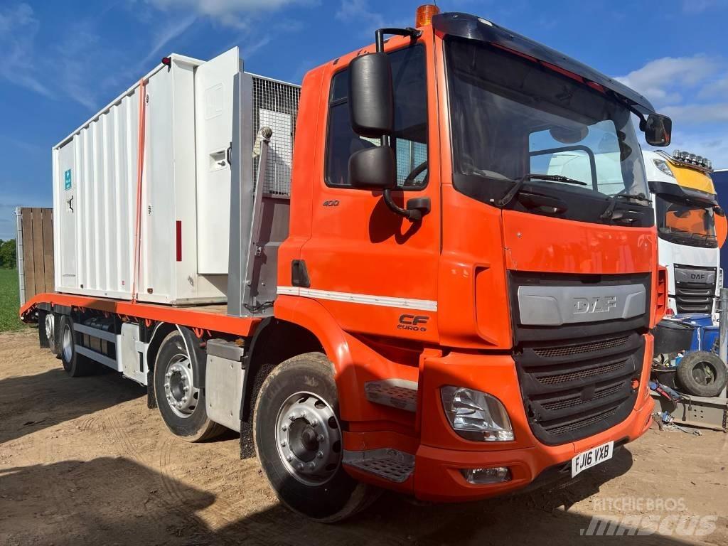 DAF CF 400 Kamioni s ravnim pločom / vitlom