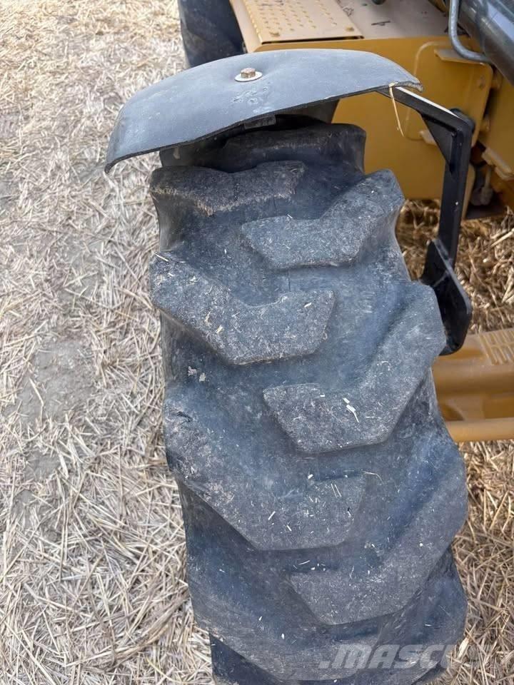 CAT 430 E Utovarni rovokopači