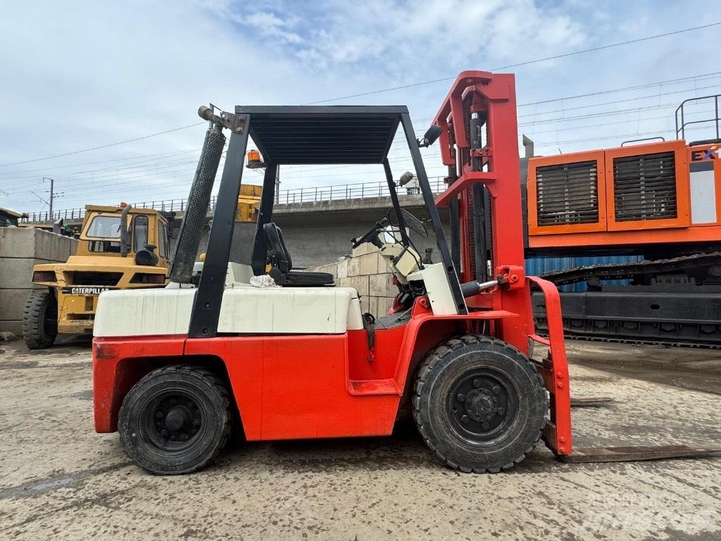 Nissan WF03A35U Dizelski viličari
