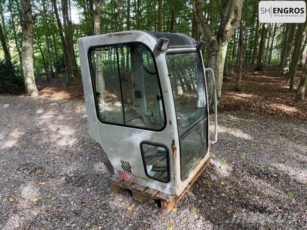 Takeuchi TB 016 Mini bageri <7t