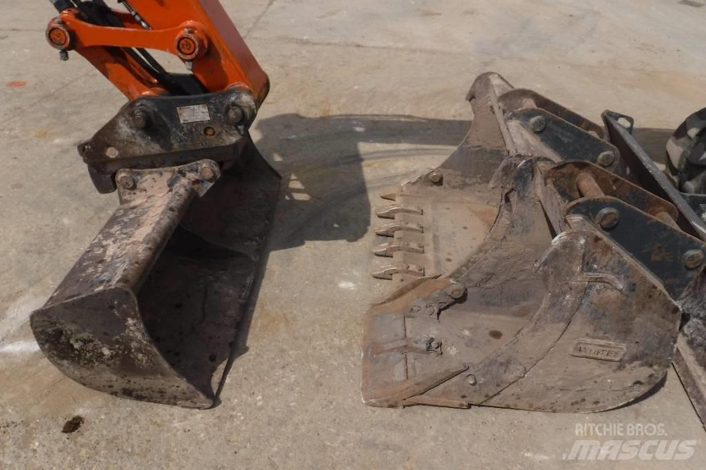 Hitachi ZX 85 US B-6 Midi bageri 7t – 12t
