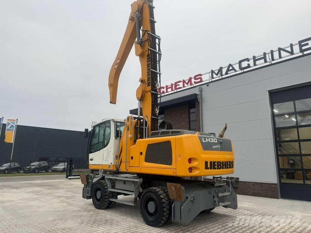 Liebherr LH 30 M Bageri za manipuliranje materijalom / otpadom
