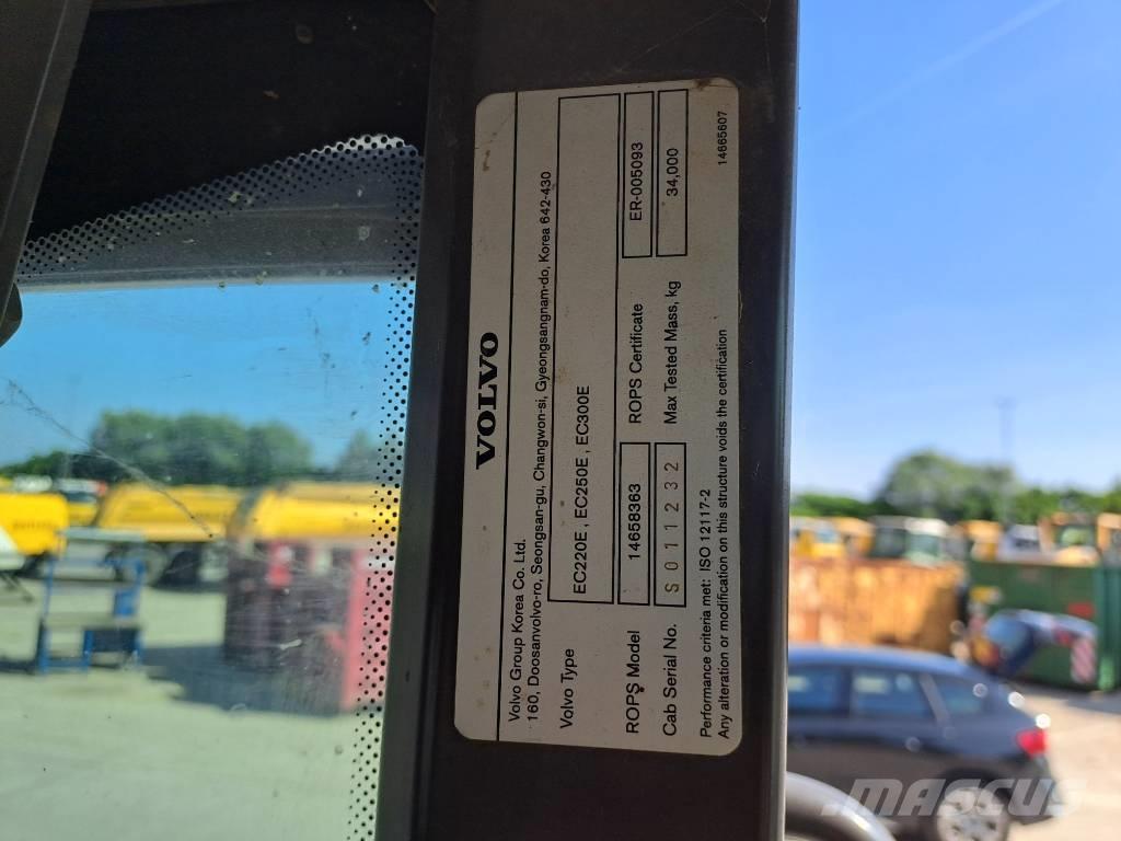 Volvo EC220EL Bageri gusjeničari