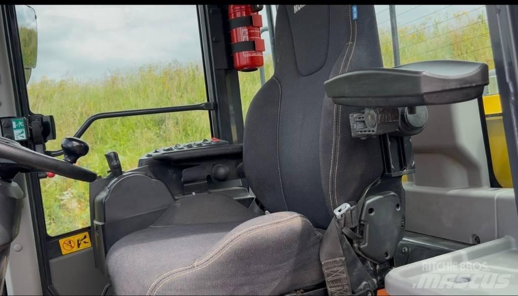 Komatsu WA470-8 Utovarivači na kotačima