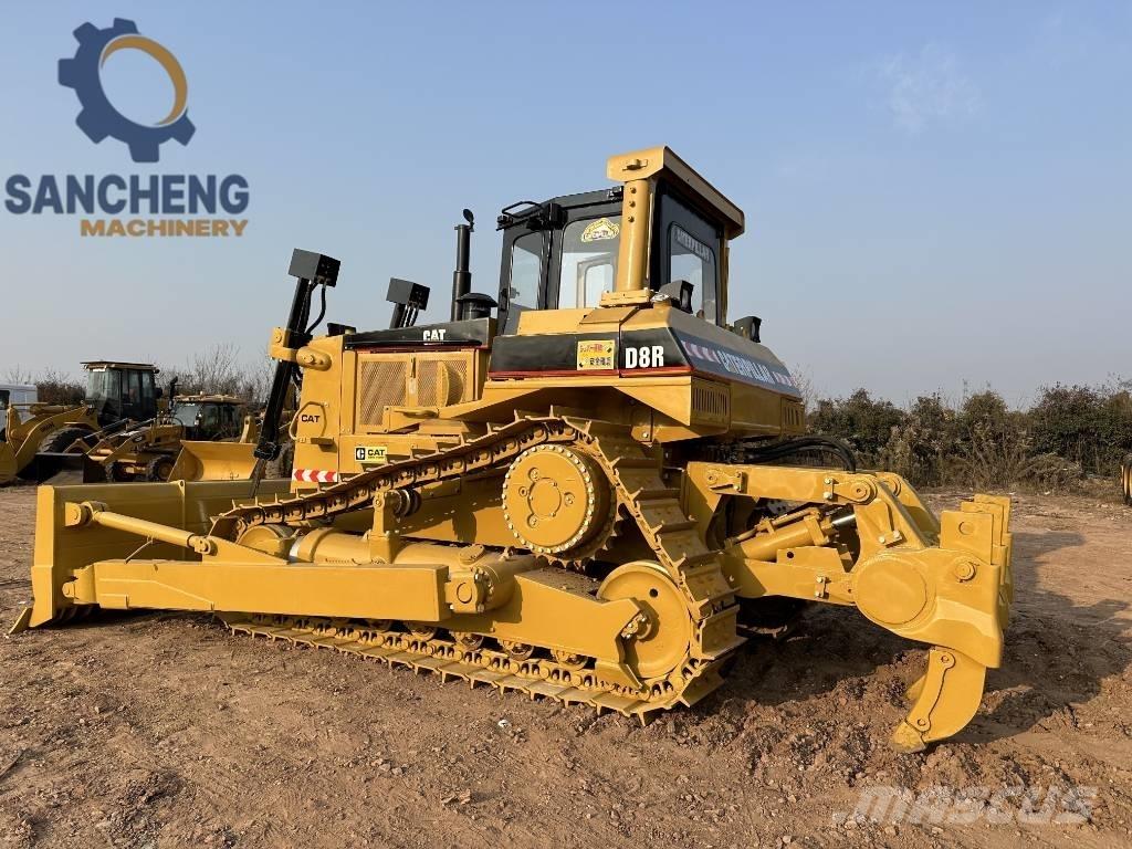 CAT D 8 R Buldožeri gusjeničari