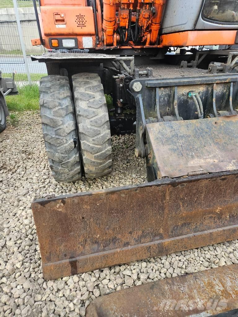 Fiat-Hitachi EX165W Bageri na kotačima