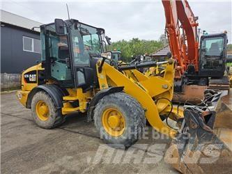 CAT 907M Utovarivači na kotačima