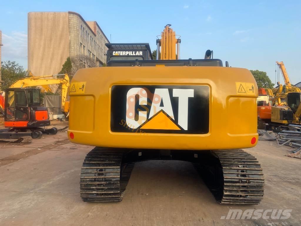 CAT CAT320 D2 Bageri gusjeničari