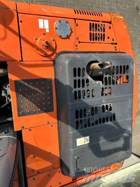 Hitachi ZX 160 W Bageri na kotačima