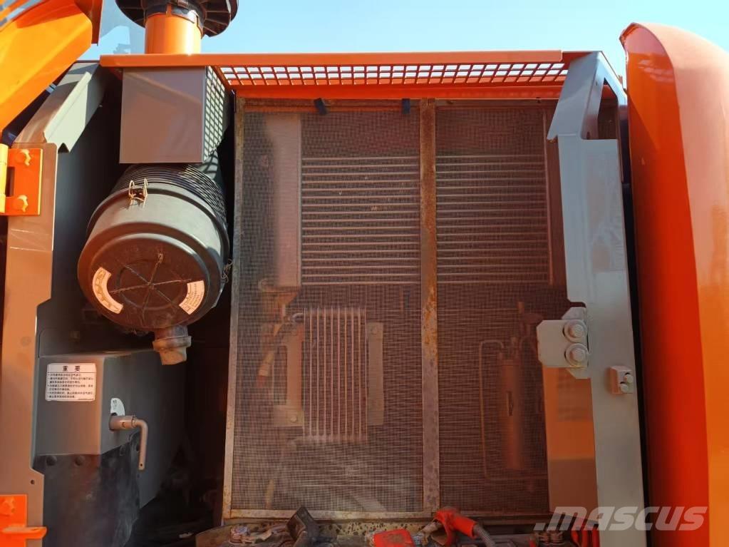 Hitachi ZX 130 Bageri gusjeničari