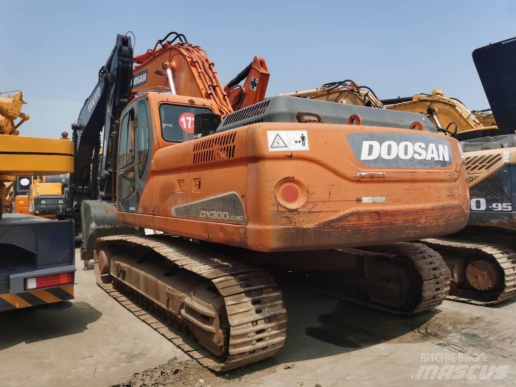 Doosan DX 300 LC Bageri gusjeničari