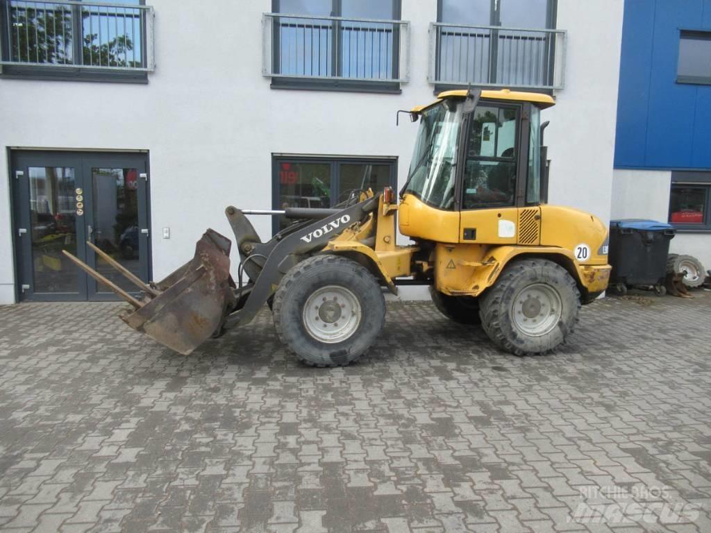Volvo L 30 B Utovarivači na kotačima