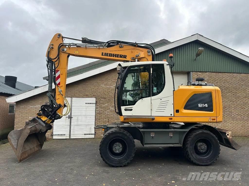 Liebherr A914 Bageri na kotačima