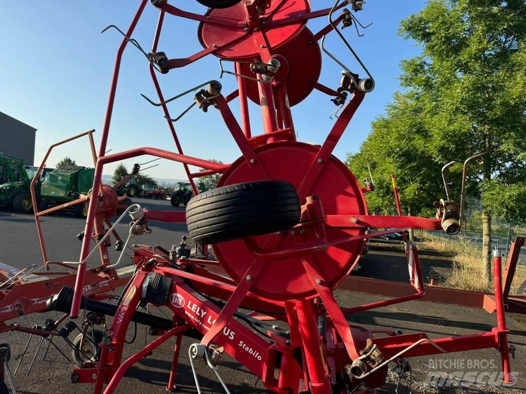 Lely LOTUS 770 Okretači i sakupljači sijena