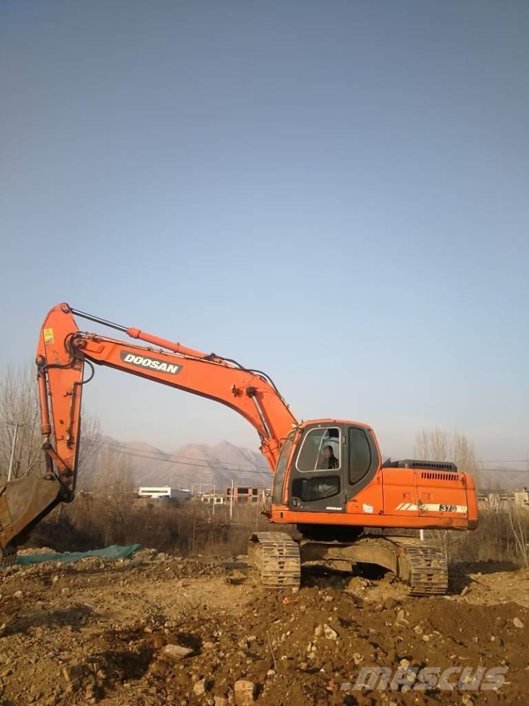 Doosan dx225 Bageri gusjeničari