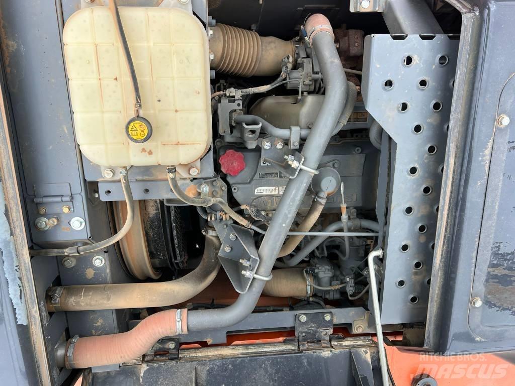 Hitachi ZX 210 LC-6 Bageri gusjeničari