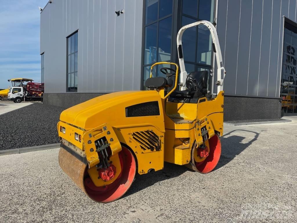 Bomag BW 100 AD-4 Valjci sa dvojnim bubnjem