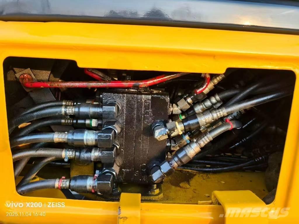 Komatsu PC 40 MR Mini bageri <7t