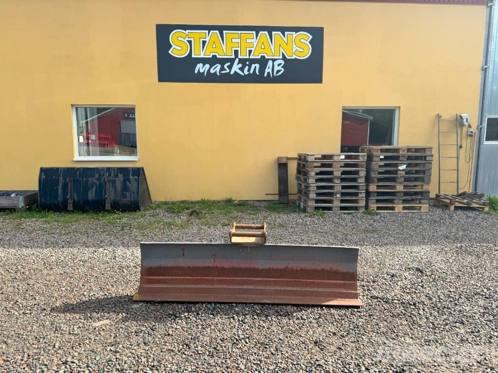  Redskap Planerskrapa Ostali priključci i komponente